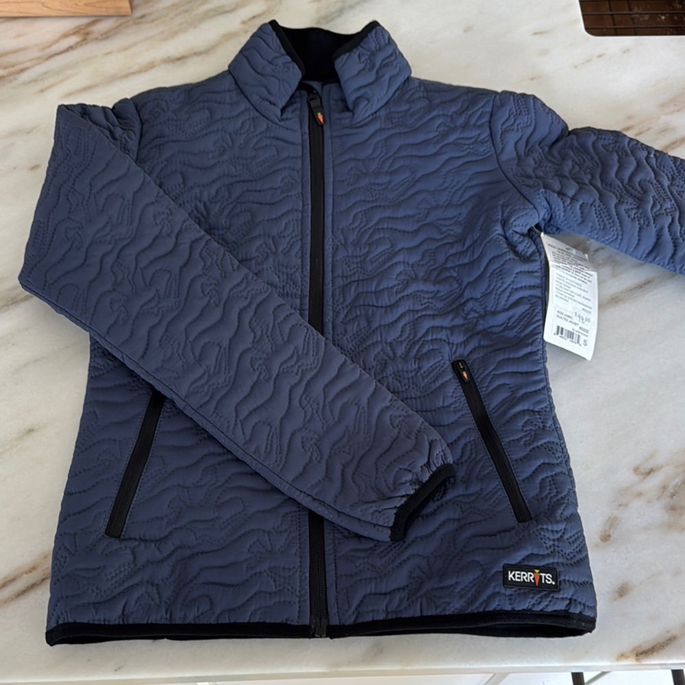 Kerrits Kids Size S Puffer Jacket with Geometric Stitching